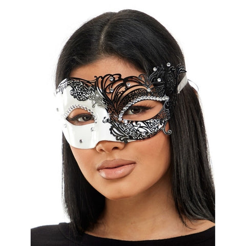 Filigree Masquerade Mask - Black/White