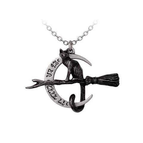 Regina Covenorum Pendant