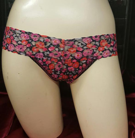 Low Rise Thong - Posies - One Size